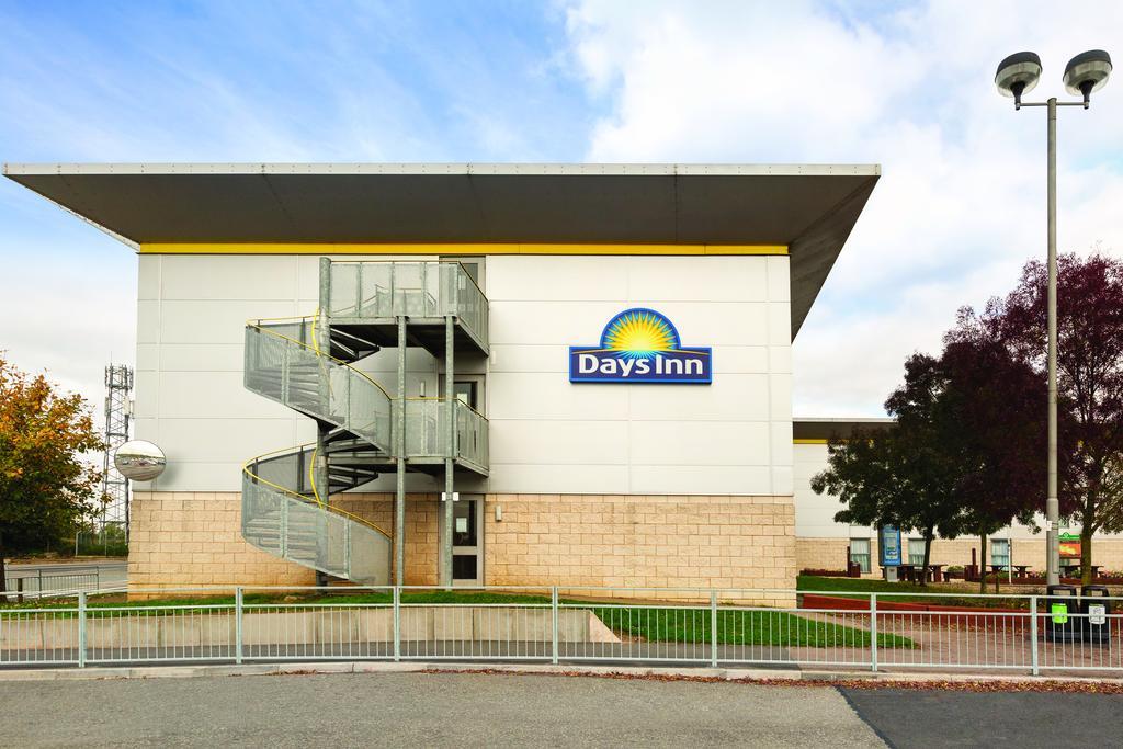 Days Inn Hotel Leicester Exteriör bild